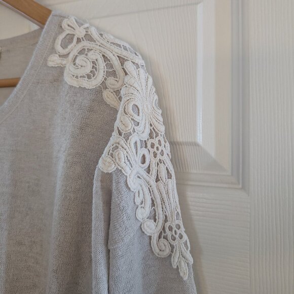 Abercrombie & Fitch boho embroidered cropped sweater size XS - Picture 2 of 13